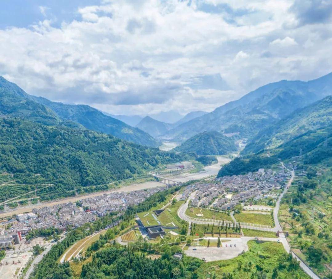 汶川大禹文化旅遊區 阿爾溝,姜維城,趙公福地等汶川特色景區 點擊單個