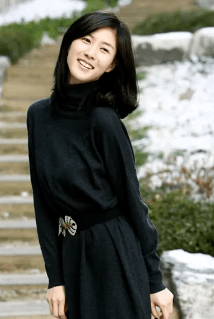 真豪门虐恋,三星小公主10亿身价爱上穷小子,26岁为爱客死他乡_赵文虞