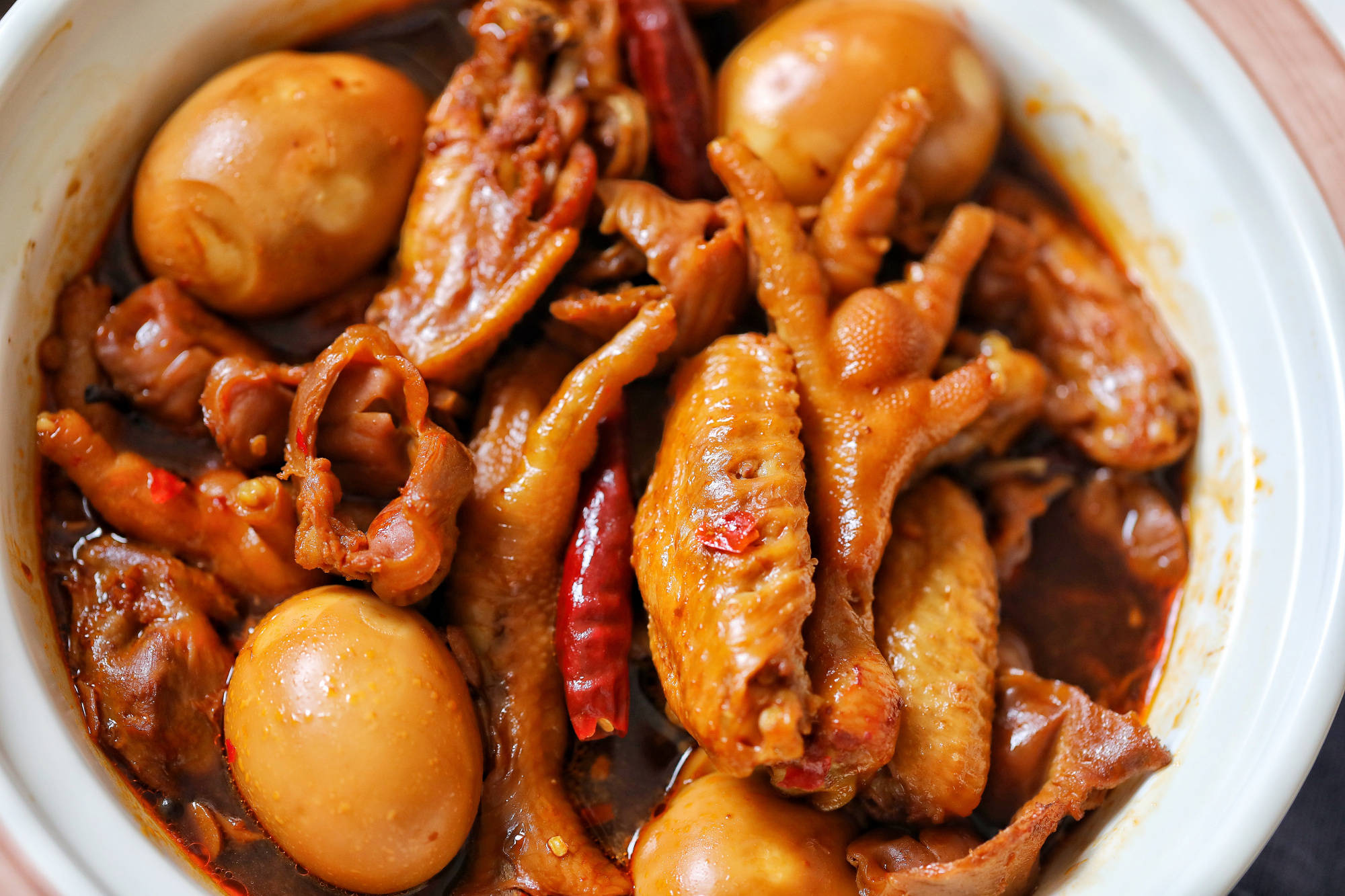 在家自制卤味,不用油不用水,简单好做味道超赞,一家三口没吃够