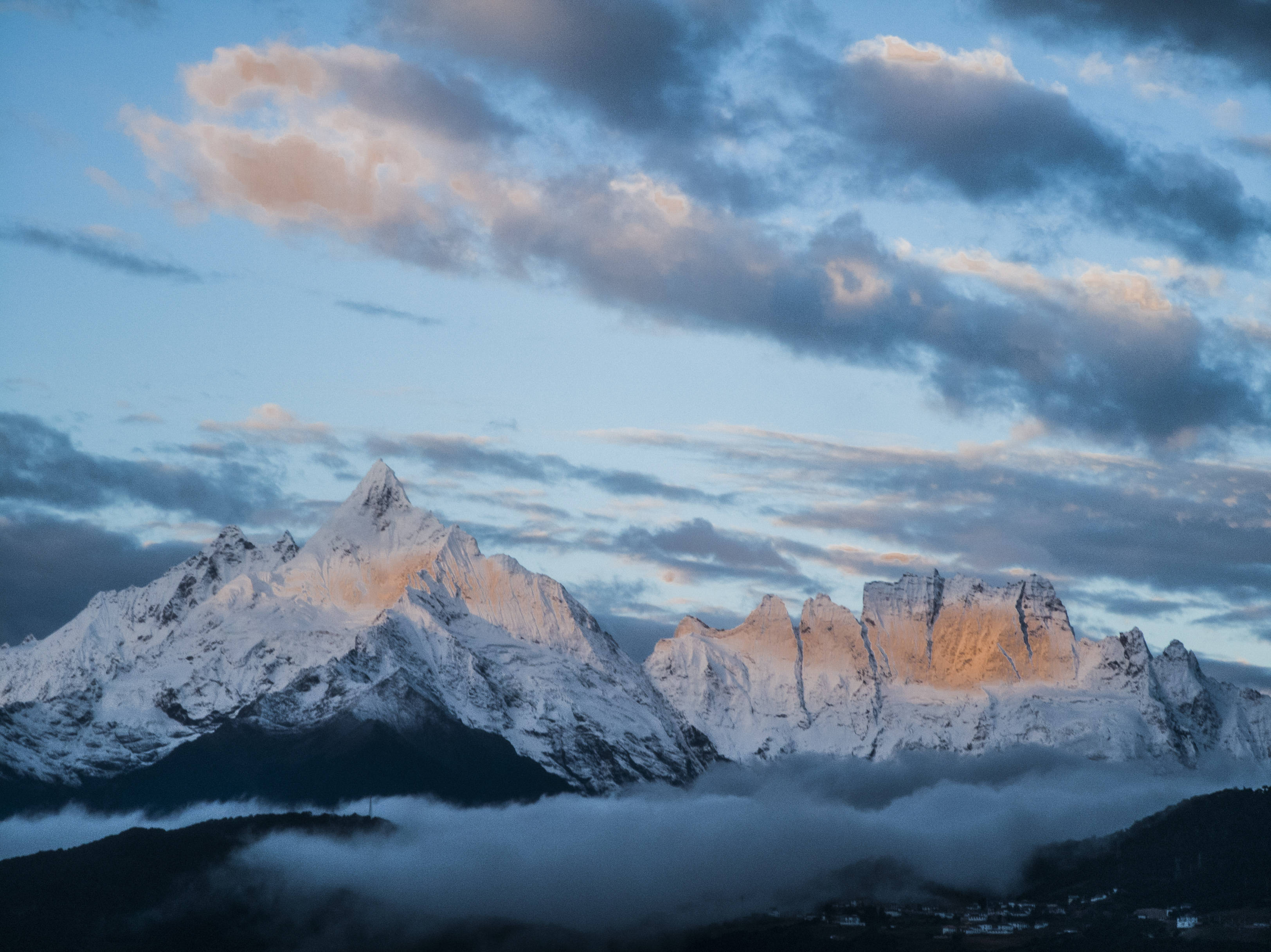 中国边境行第二十二季探险丙察察日照梅里雪山
