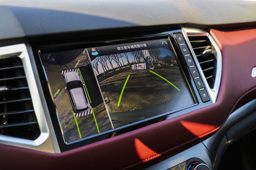 这个时候就很危险了,所以为了倒车安全,倒车雷达/倒车影像还是很有