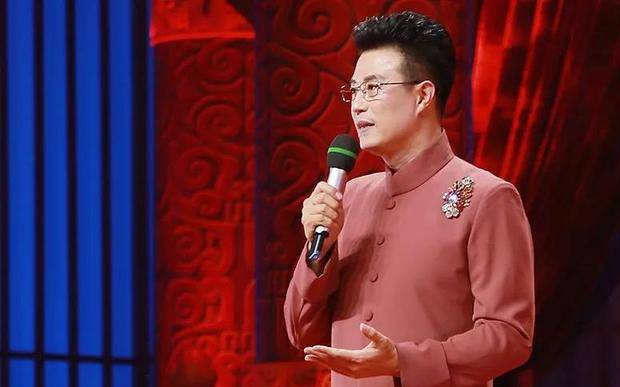 戏曲主持第一人白燕升,妻子6级伤残仍不离不弃,现成人生赢家