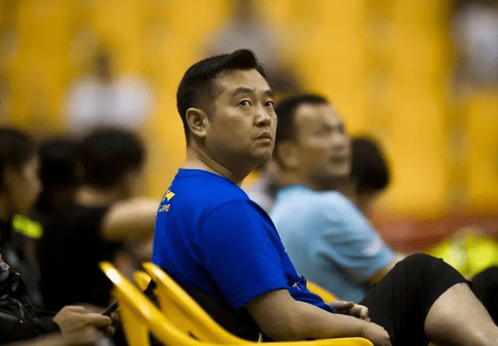 孔令辉官宣复出,屈尊成重庆市教练!