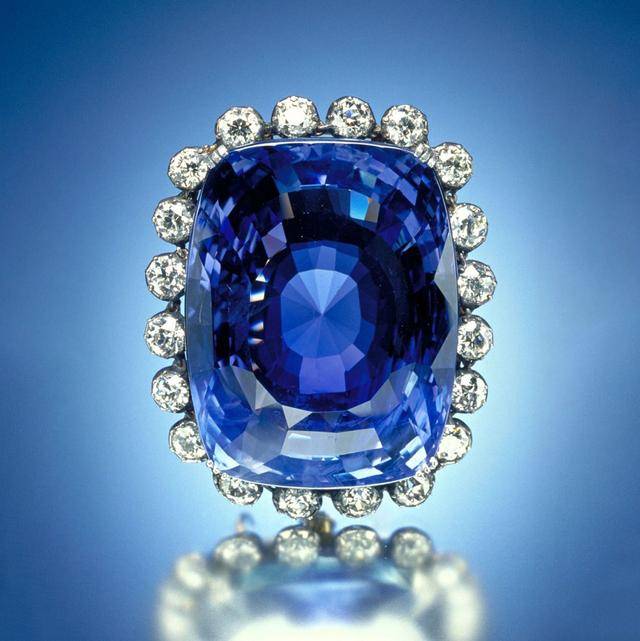 斯里兰卡知名蓝宝石主题珠宝