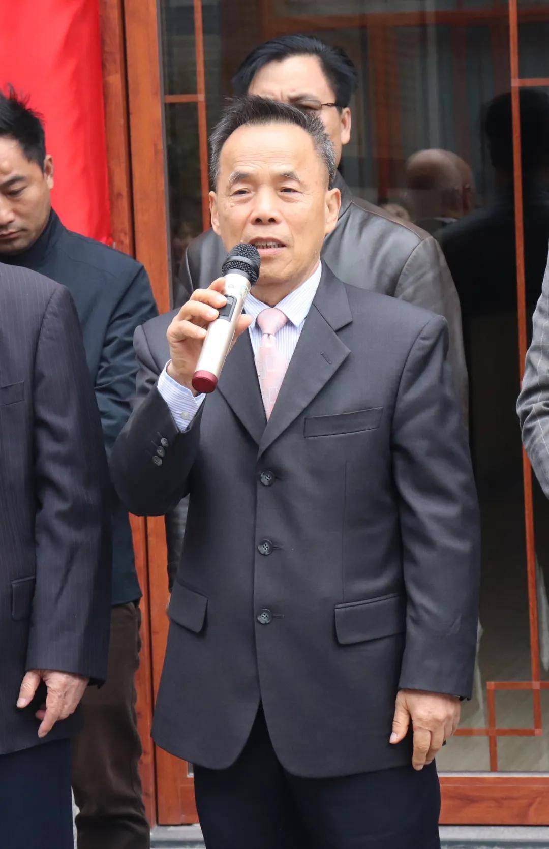 听国医大师讲开学第一课 点燃学医报国梦