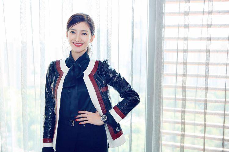 江疏影:"校花一角走红,曾于胡歌机场举止亲密"
