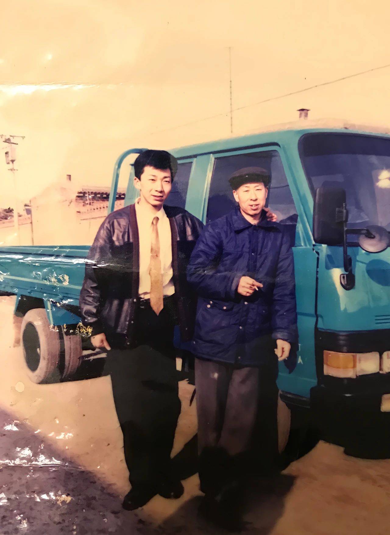 原创唐山二手车老大96年卖菜98年卖桑塔纳09年卖兰博基尼