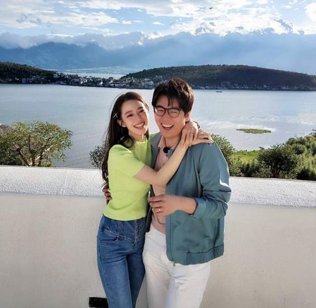 吉娜挺六月孕肚仍在工作分享保持身材秘诀郎朗感慨生活有奔头