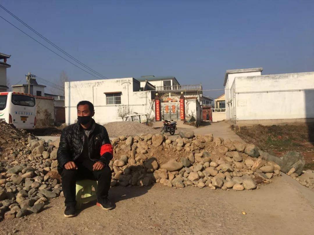 【奋战"疫"线】嵩县旧县镇贫困户脱贫不忘报党恩_手机搜狐网