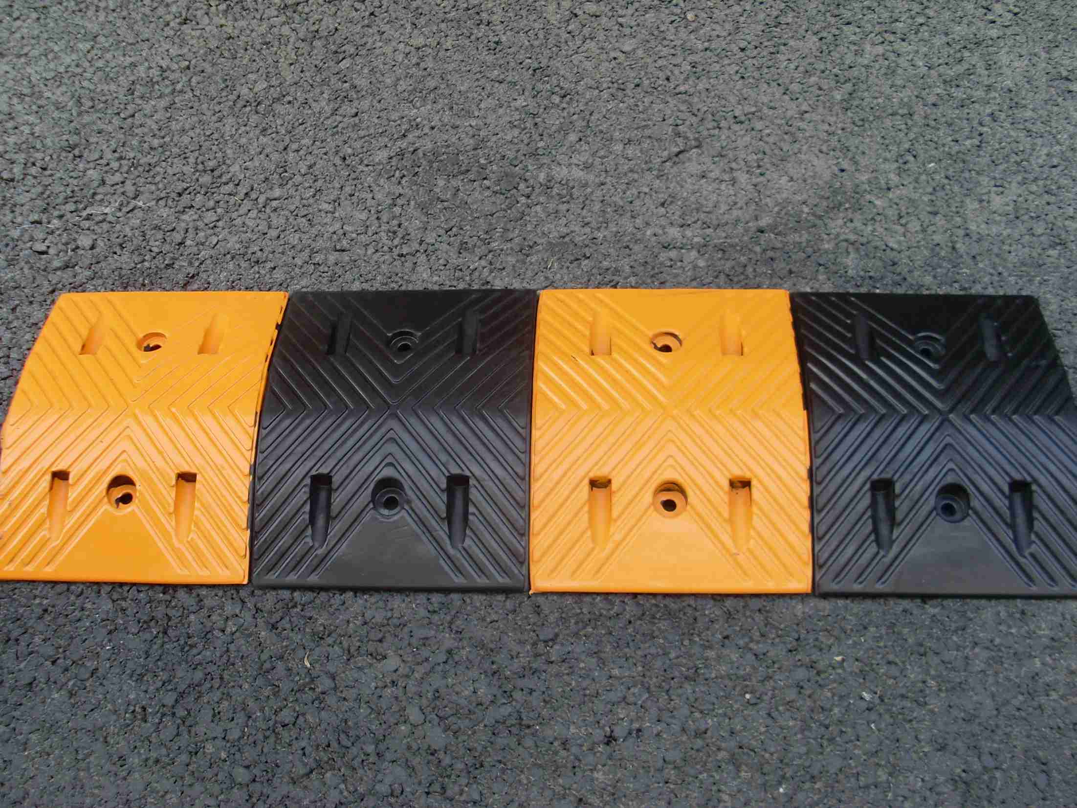 减速带铸钢减速带城市道路减速带城市道路减速带