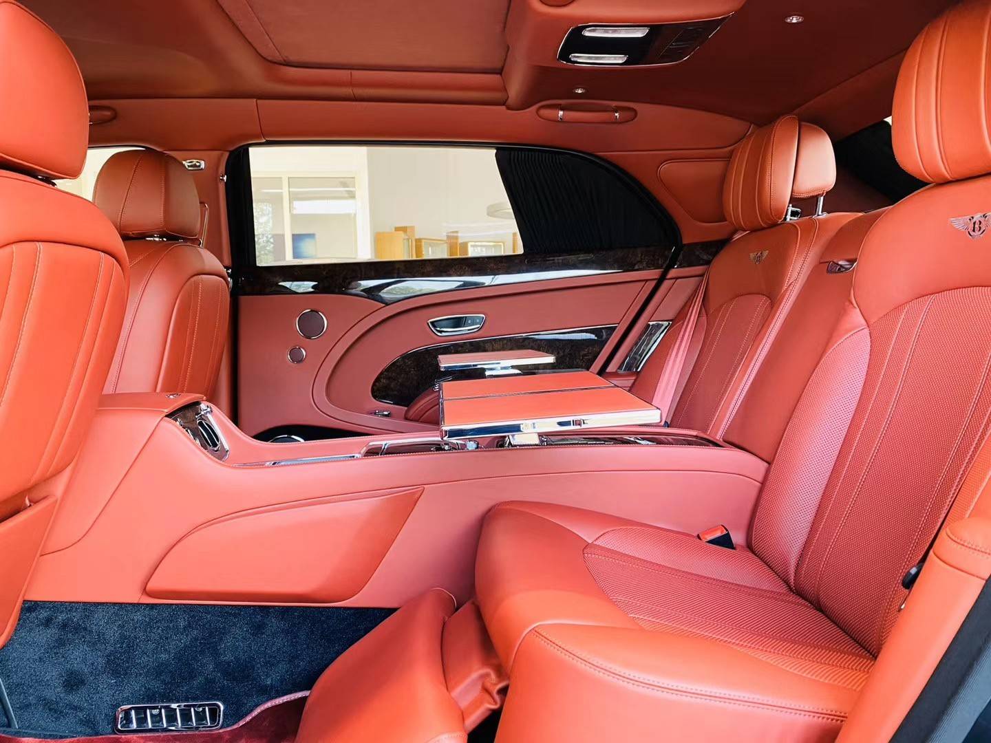 宾利慕尚长轴版轿跑车惠促全国天津现车