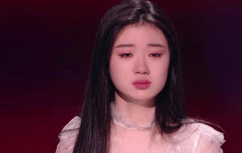 《好声音2020》5强赛来袭,单依纯情绪失控突然泪崩,连李健都没想到