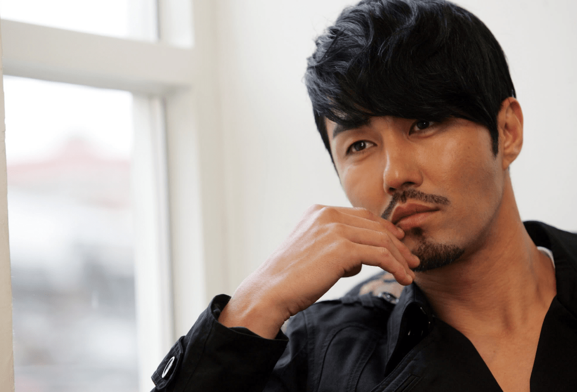 绝世好男车胜元22岁为爱闪婚44岁被爆儿子非亲生跌落神坛