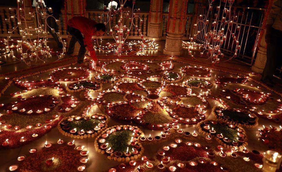 莫迪亲自乘坐阿琼坦克参加排灯节,可能是全球最贵的礼宾车了