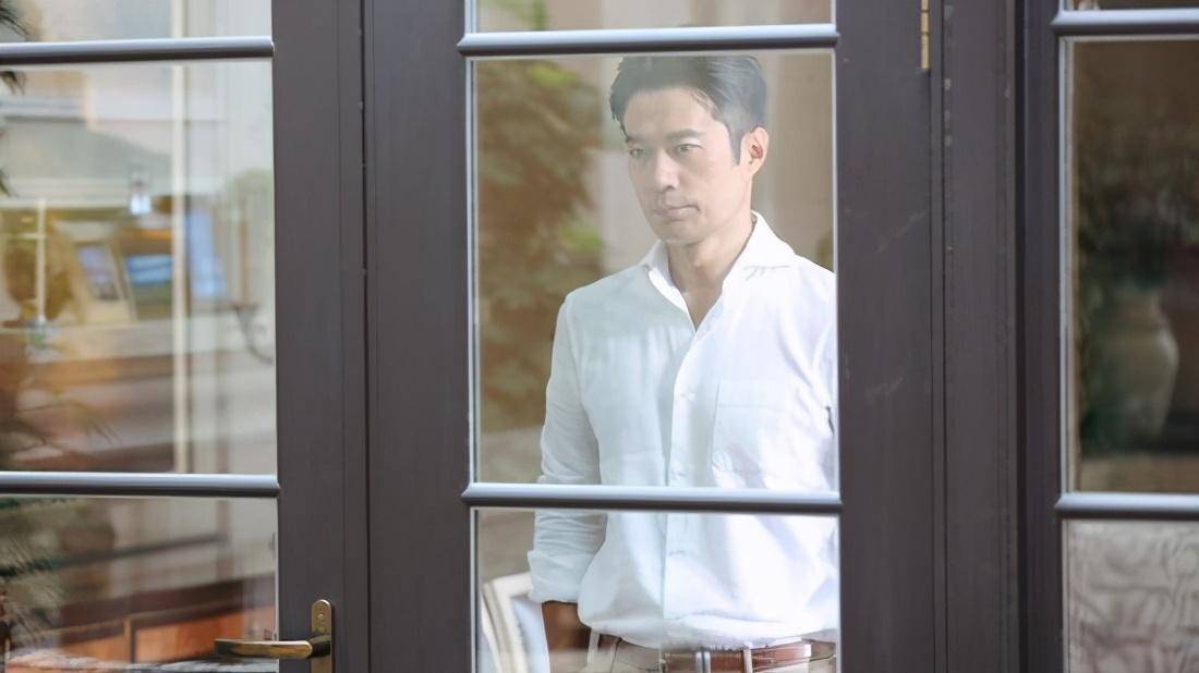 《燕云台》谭凯佘诗曼是c位?演情侣被催婚,网友:男大三抱金砖