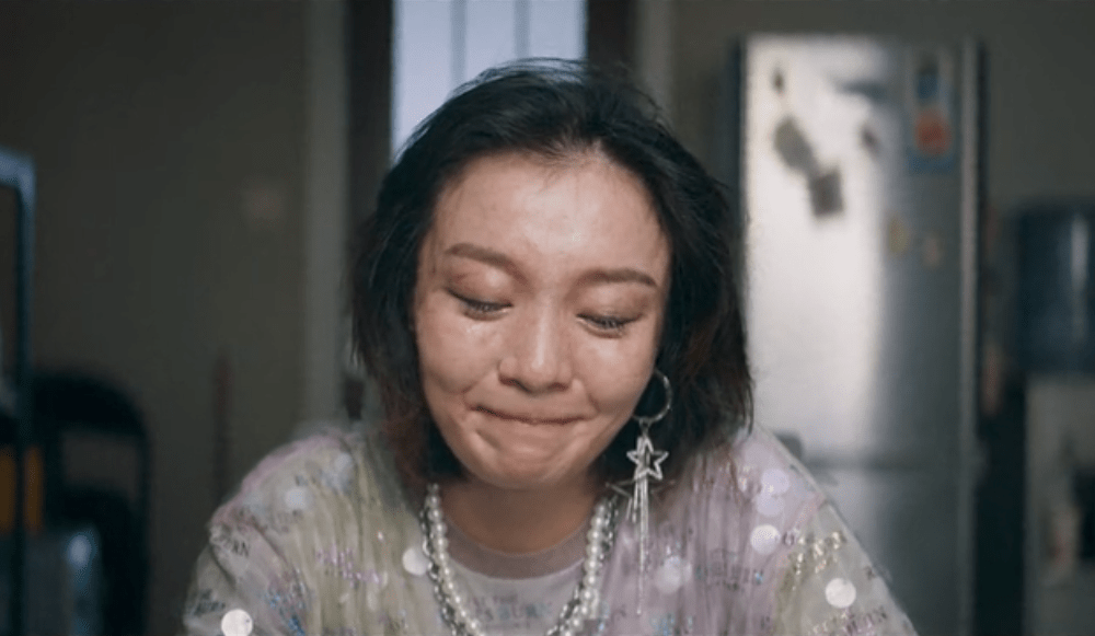 《听见她说》齐溪妆容被嘲讽，弹幕充满恶意，平台介入清理整顿