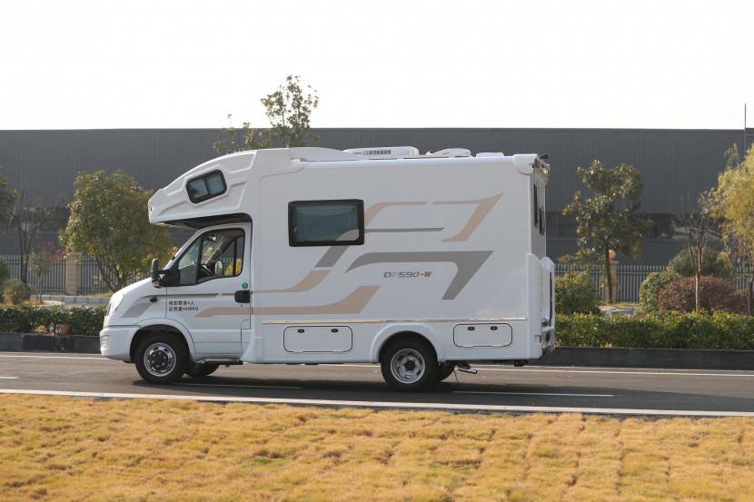 隆翠三号集模块化轻量化双层底结构干湿分离卫生间一体智能房车