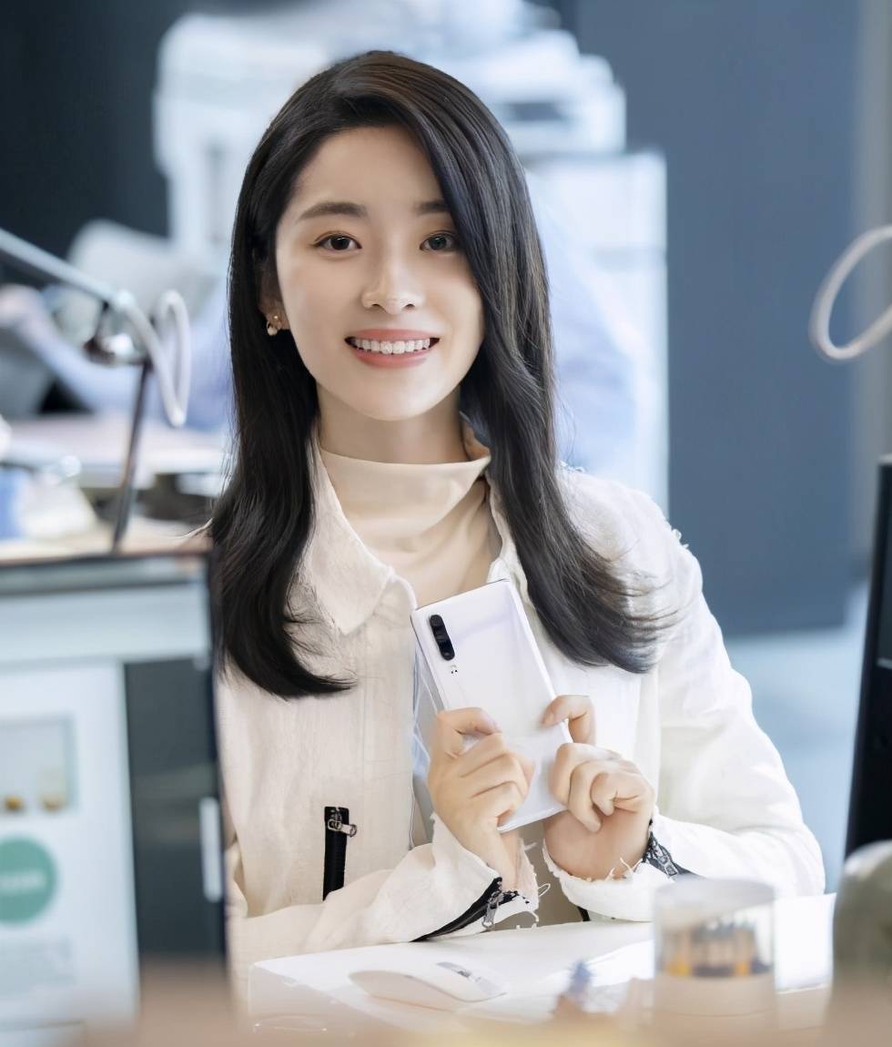 原创从结婚开始恋爱蔡思雨甜系穿搭太迷人每套都值得借鉴