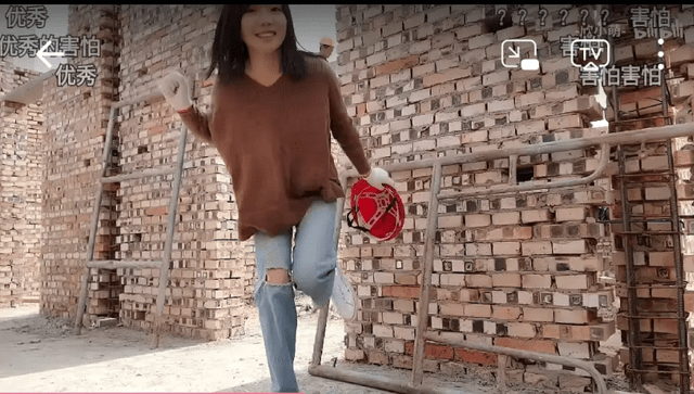 原创b站up讽刺工人事件落幕一个当场道歉一个被b站驱逐