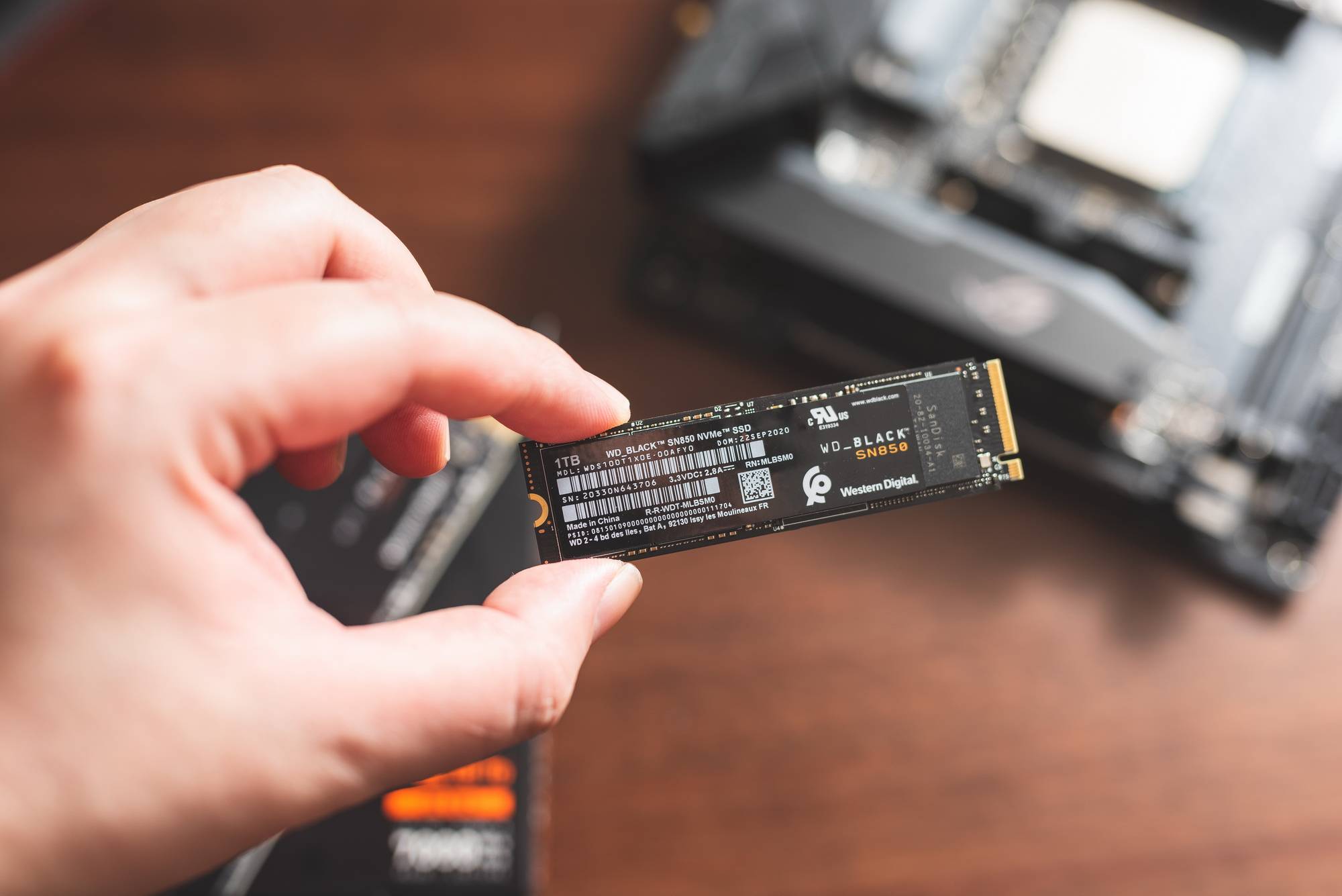 首测用radeonrx6800系列显卡装一台a4小钢炮