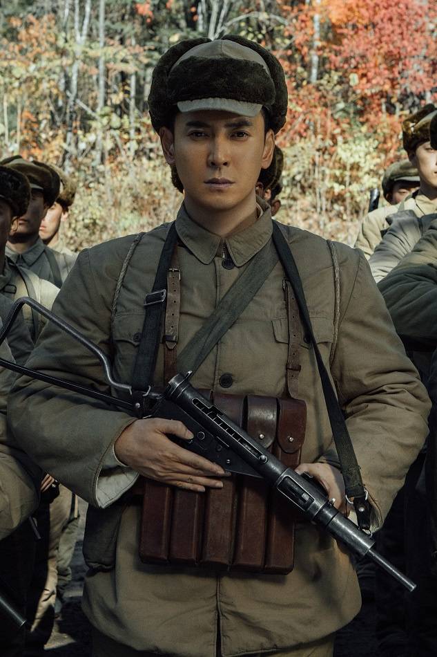 韩栋跨过鸭绿江圆满杀青感恩先烈勿忘历史