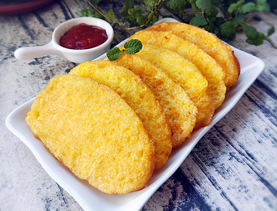 炸馒头片不要直接裹蛋液试试这样做馒头片香脆还不油腻