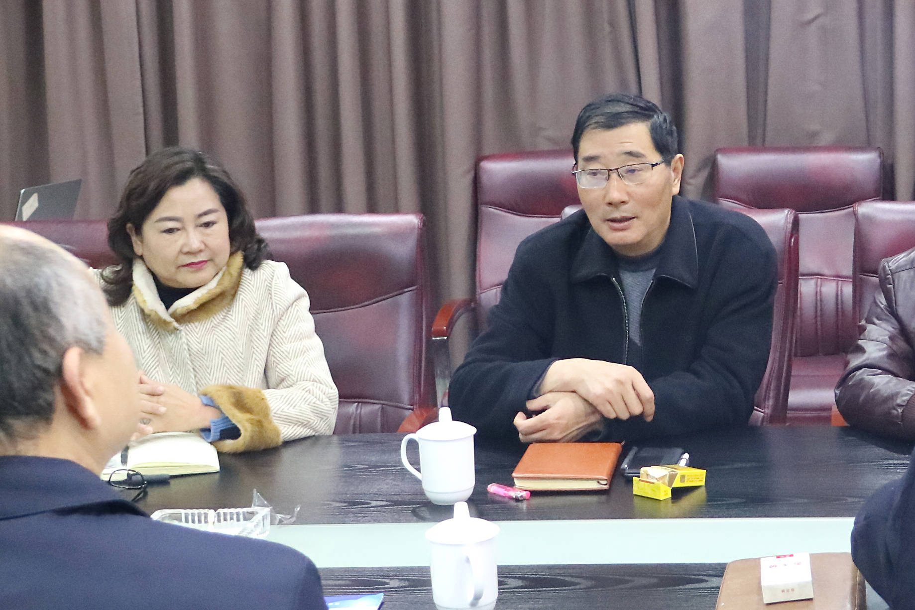 江苏中煤矿山设备有限公司董事长黄汉财一行到金鼎安全考察交流