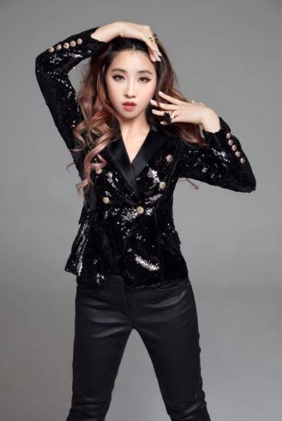 孔敏智公开新照片