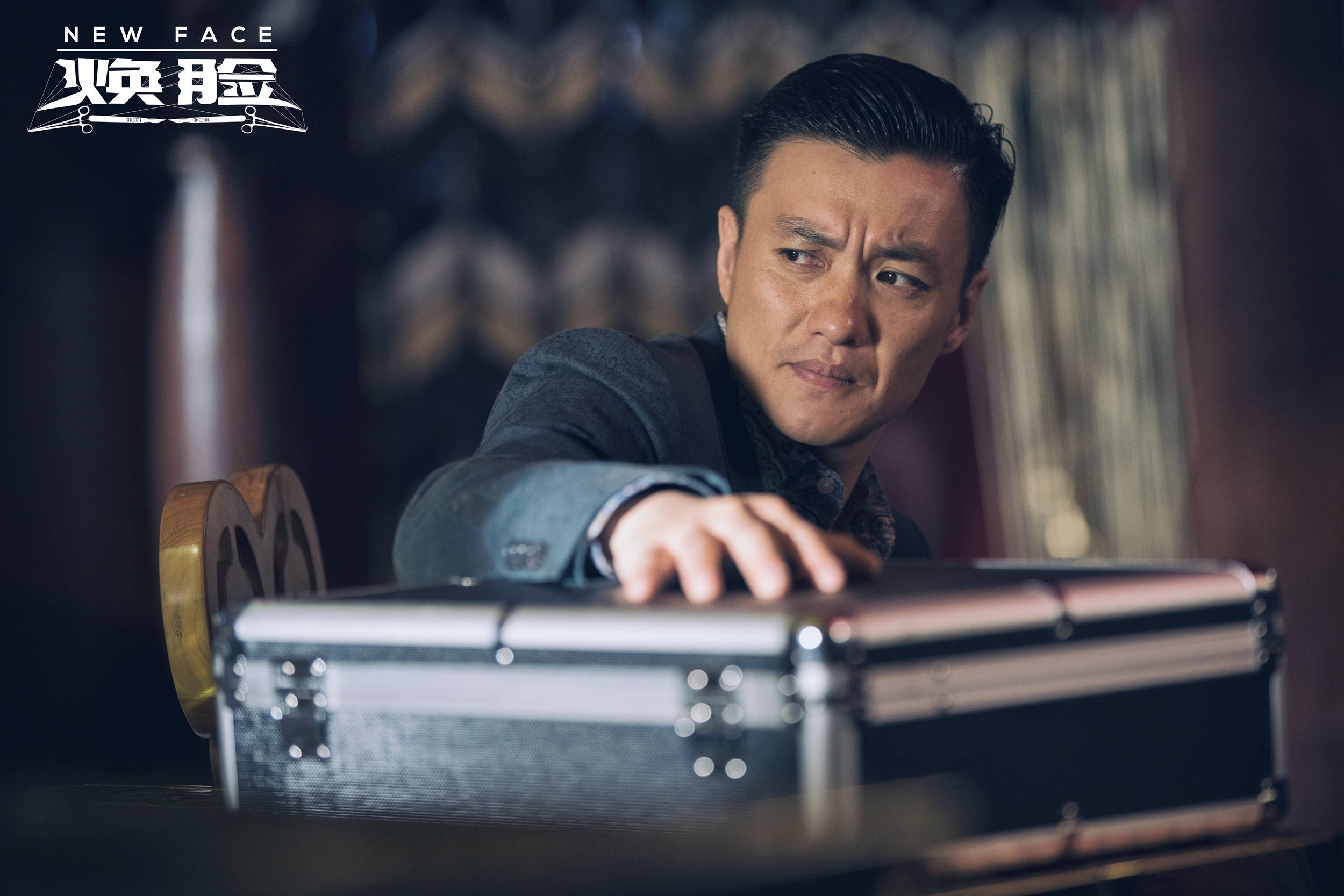 周一围《焕脸》开播 悬念迭起受期待_手机搜狐网