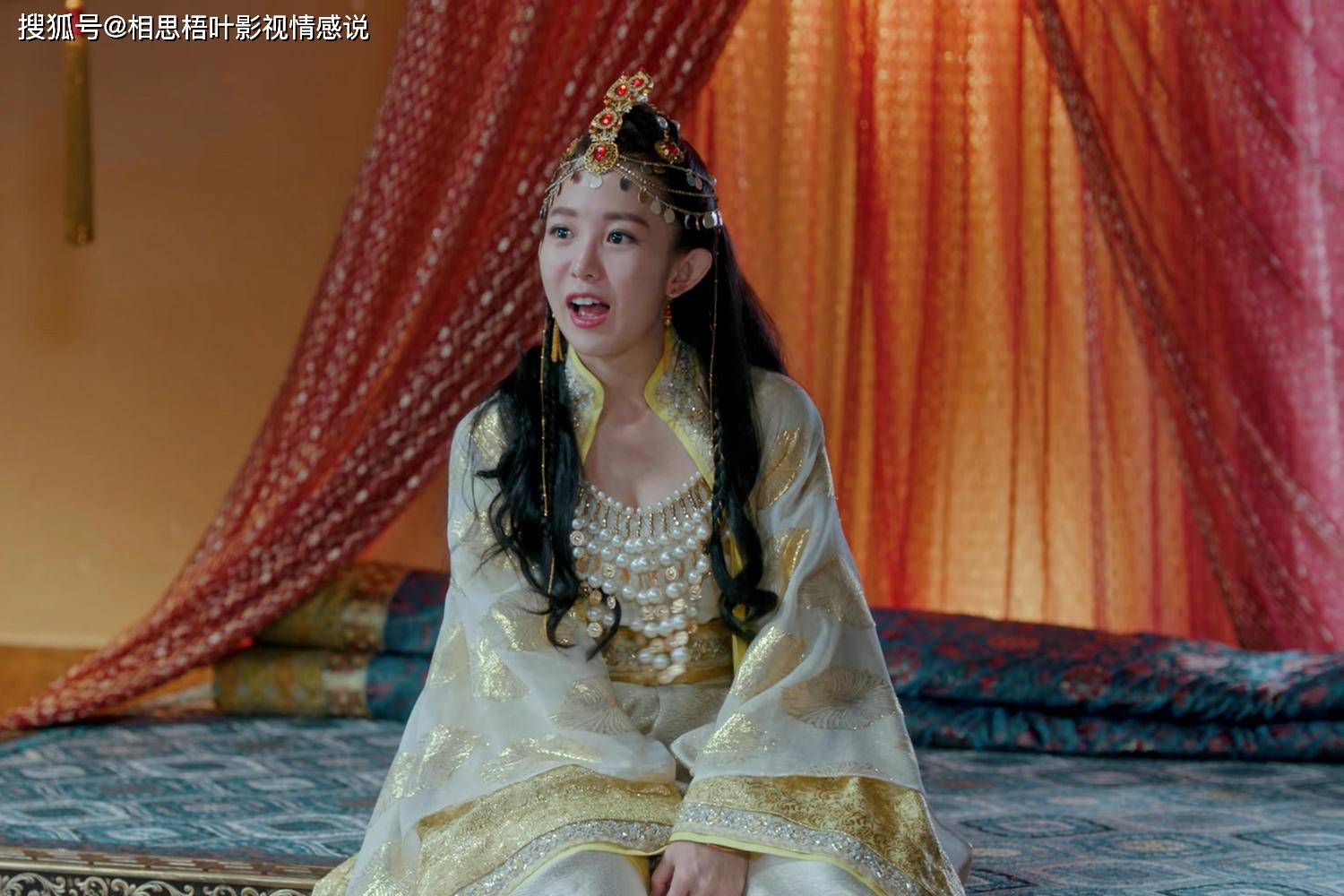 《狼殿下》之宝娜公主:你以为别人喜欢你,却不知这只是你的错觉_手机