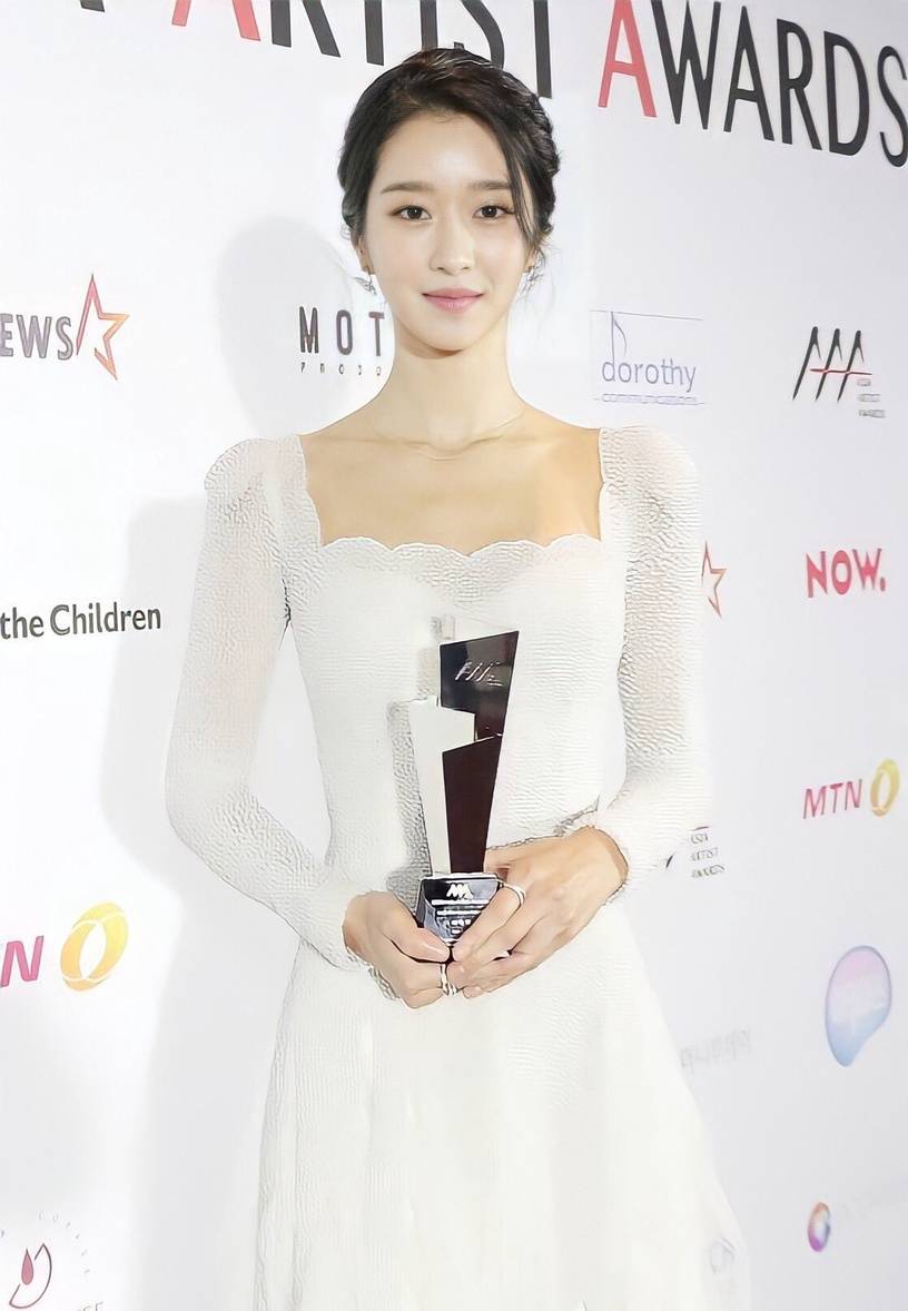 2020aaa颁奖典礼12位男神女神!