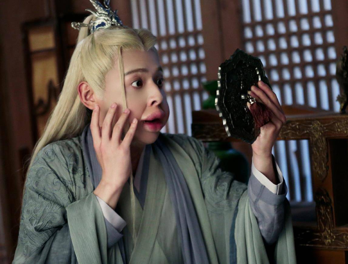 "以为不认识,其实是好友",袁冰妍,成毅不算啥,看到"腾蛇"意外了!