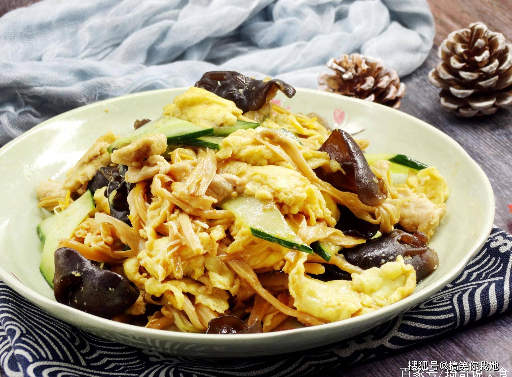 要想做好木须肉,5种原料按序炒,鸡蛋软嫩肉鲜香,全家人抢着吃