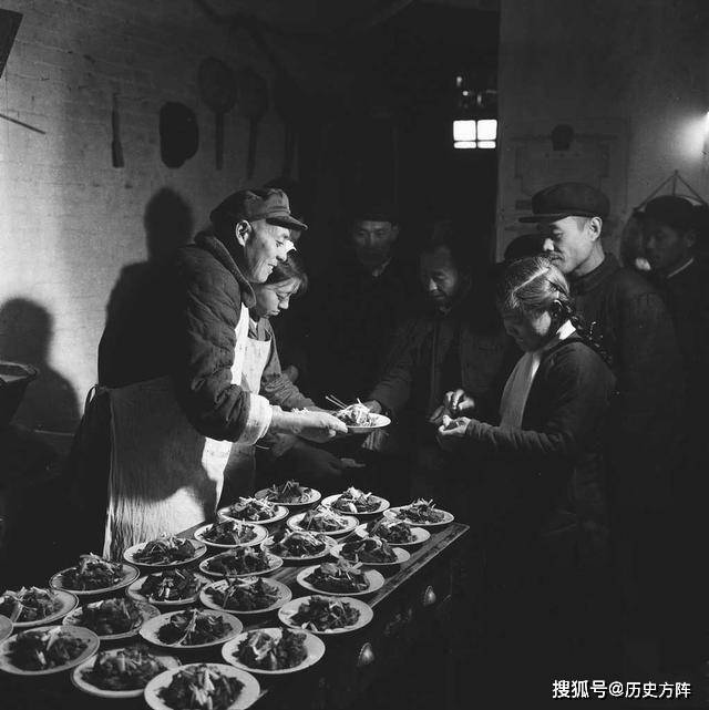 原创1958年大跃进时期的土法炼钢和公社食堂