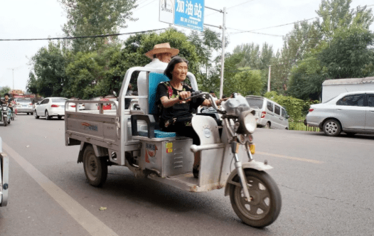 原創解決農村電動三輪車上牌,需要多久時間?專家:還有很長的路要走