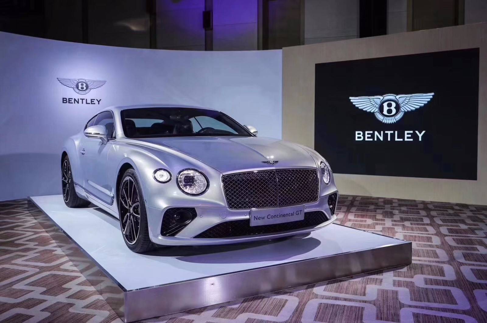 20款宾利欧陆gt品质高端实力出众强劲性能