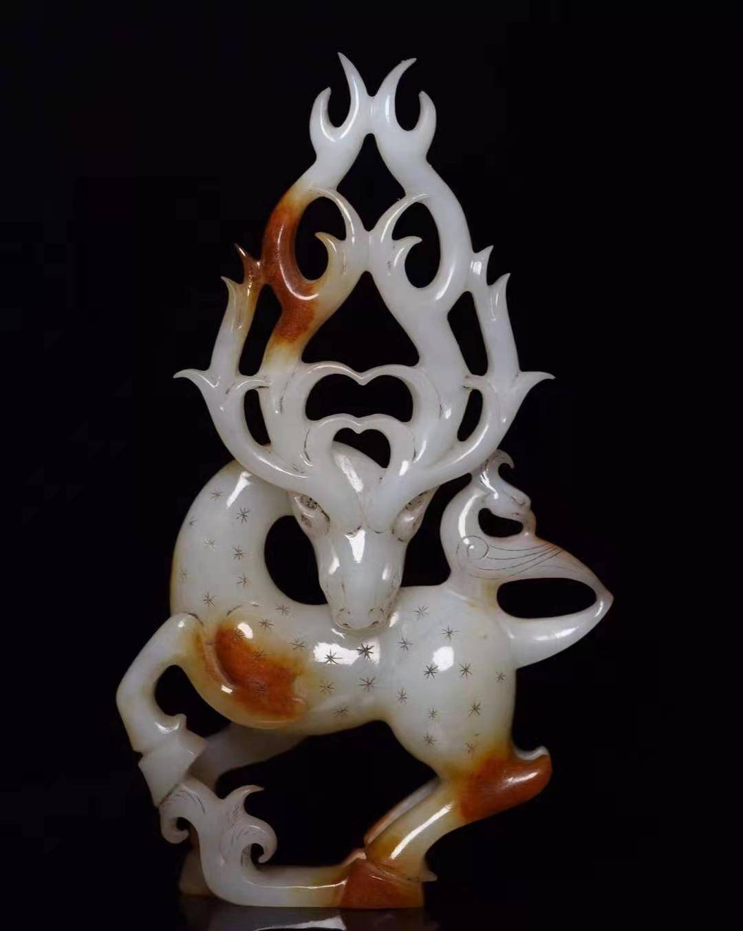 和田白玉梅花鹿雕件