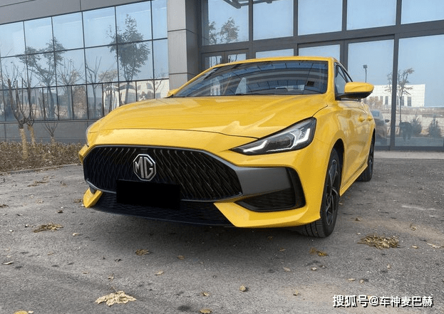十万以下国产小钢炮带换挡拨片的名爵5有多么运动