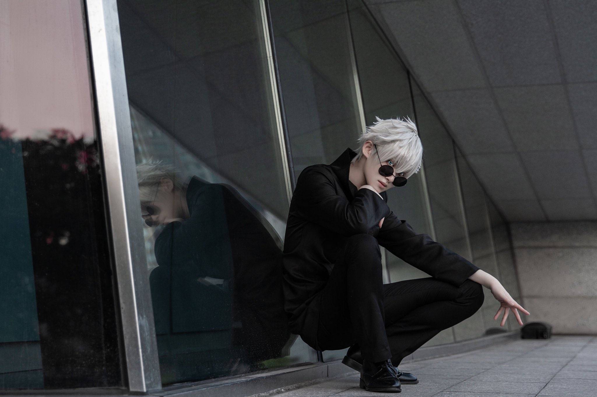 咒术回战五条悟生日祭:国内外coser同台cos五条悟,考验颜值时刻到!