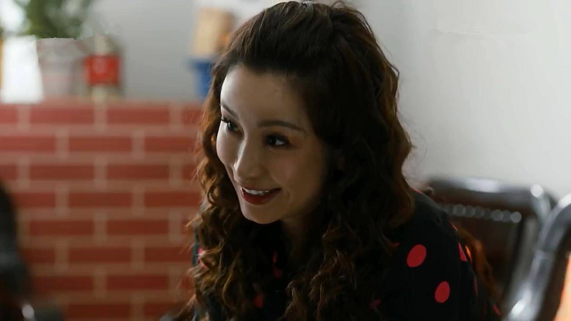 装台42岁秦海璐与90后男孩演情侣这样的爱情真的会幸福吗