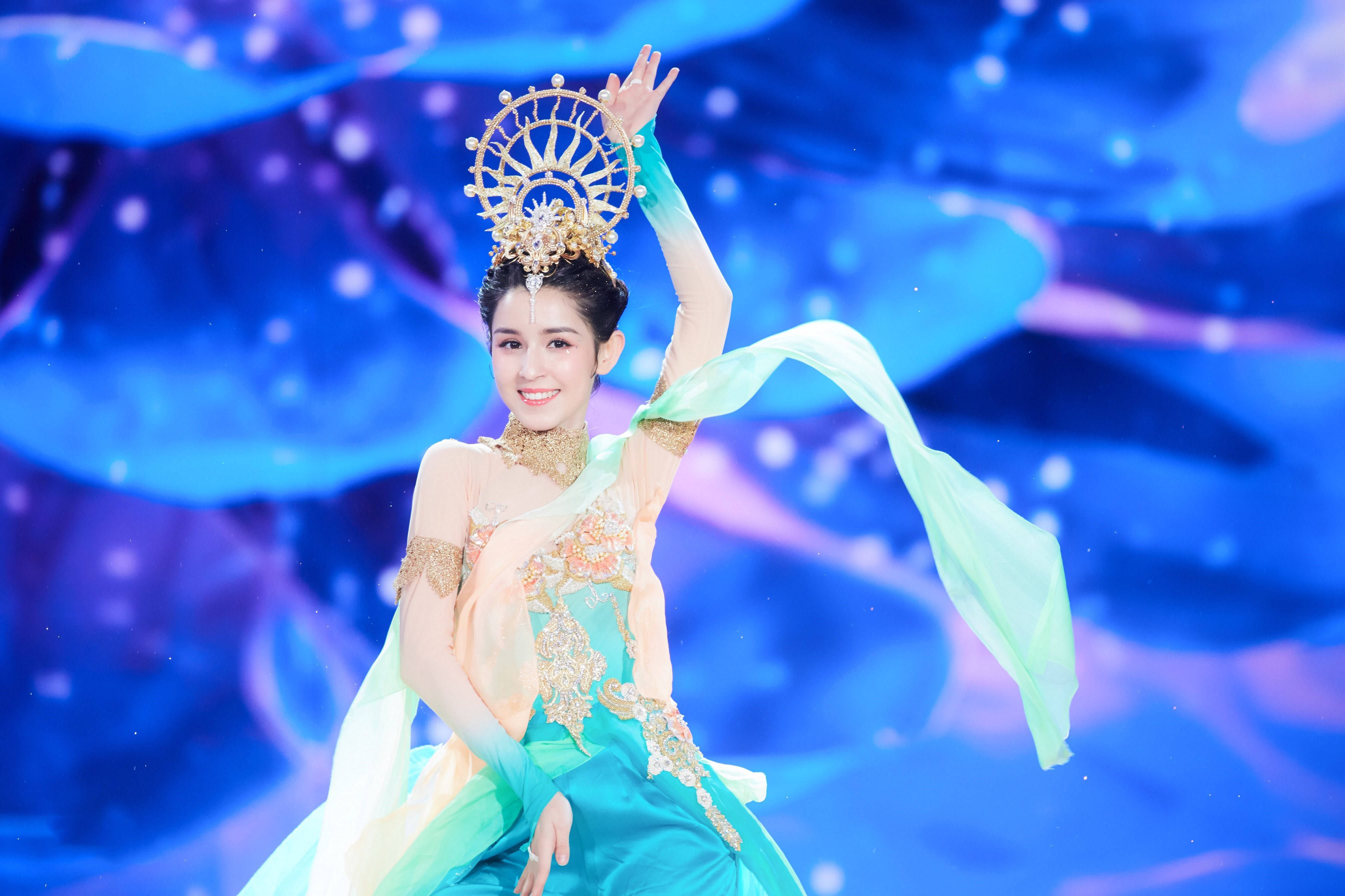 《终极笔记》的阿宁,被称"壁画里走出来的美女",新剧演胖妹