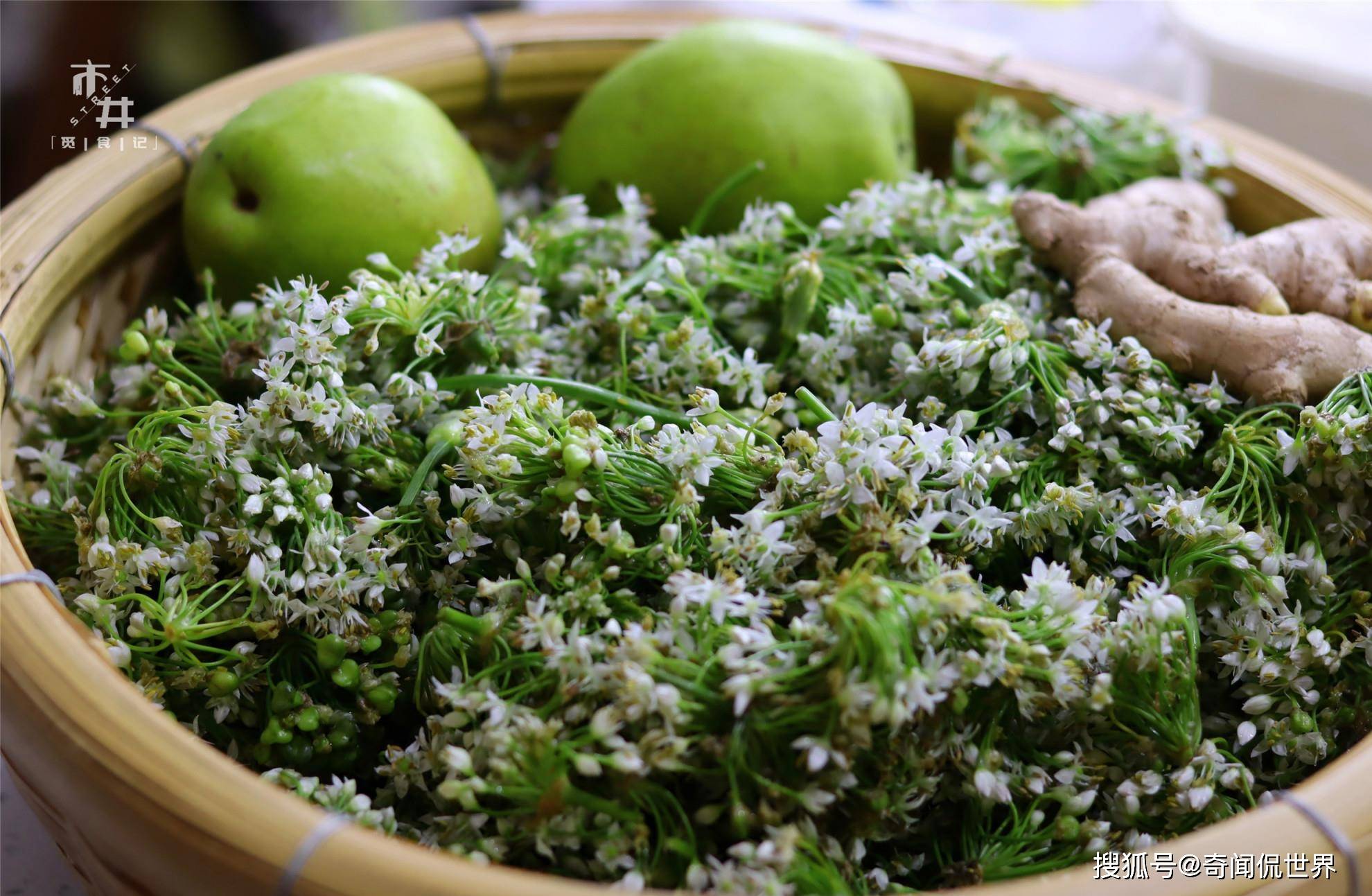 原创腌韭菜花酱原来这么简单,家里用了30年的老方法,时间短特别香