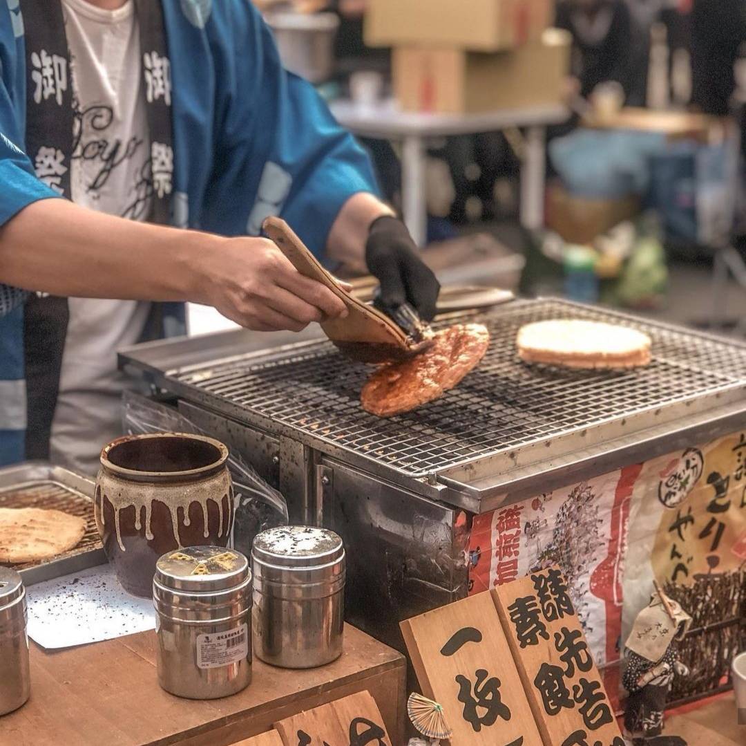 日本街边小吃摊图片