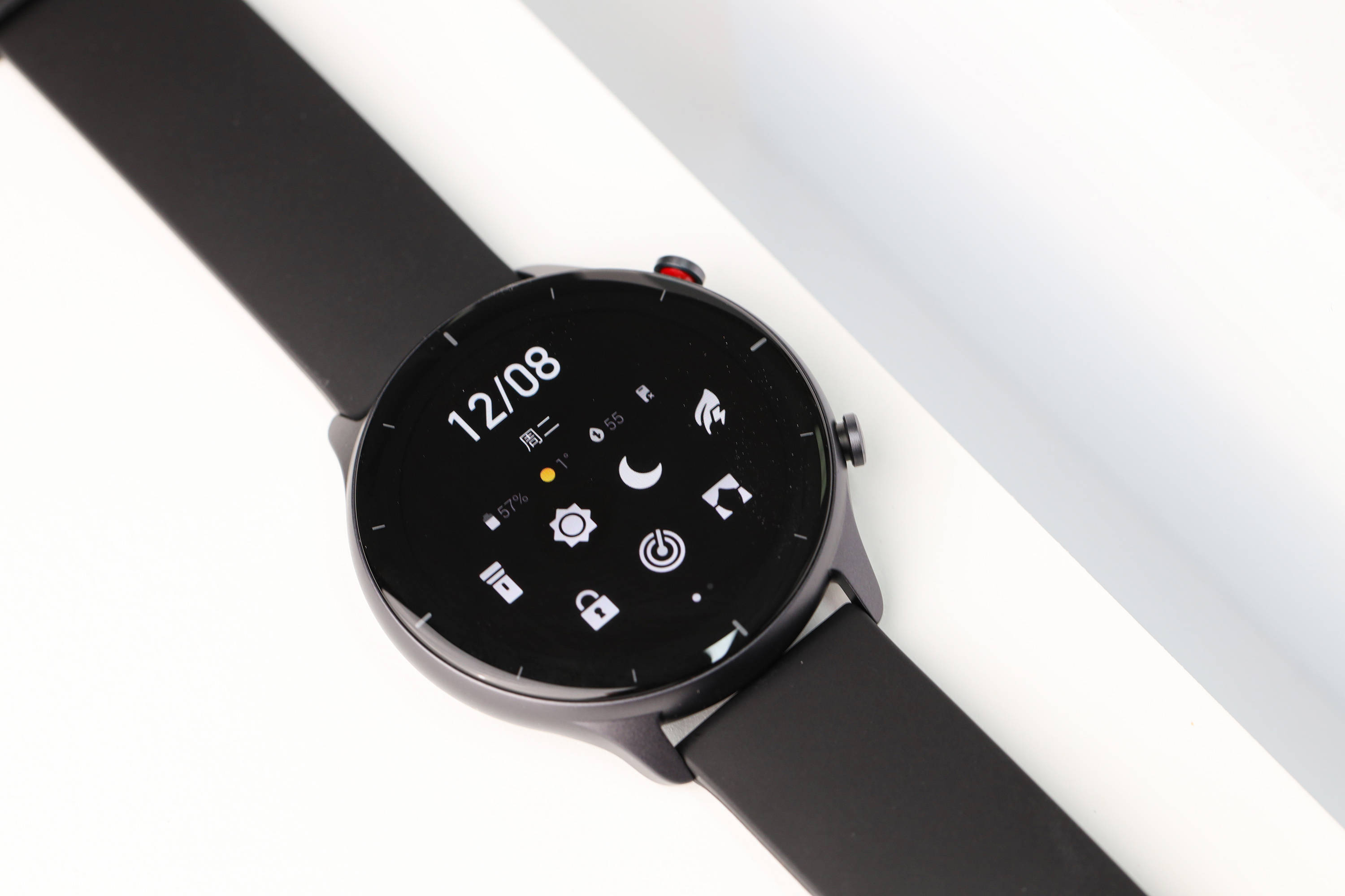 超长续航 全能完备 华米amazfit gtr 2e智能手表精美赏析