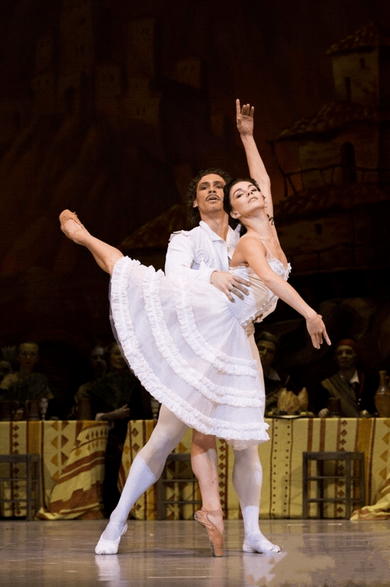 原创奥西波娃最完美的舞蹈演绎最真实的故事释放最自由的灵魂