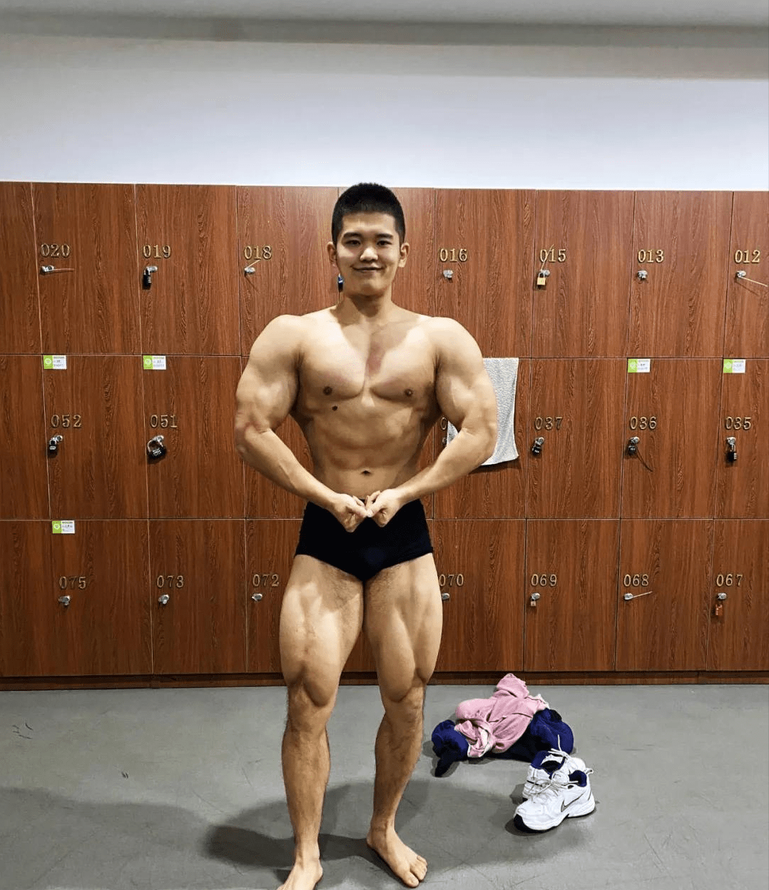 180cm-105kg