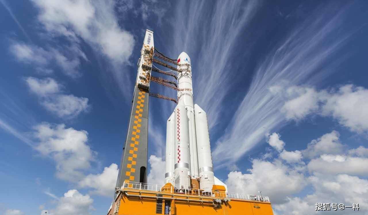 承担嫦娥五号运载发射任务的运载火箭是胖五,其乃是咱们中国目前运载