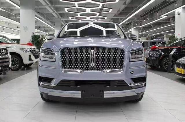 2020款林肯领航员加长版 超大车身沉稳大气