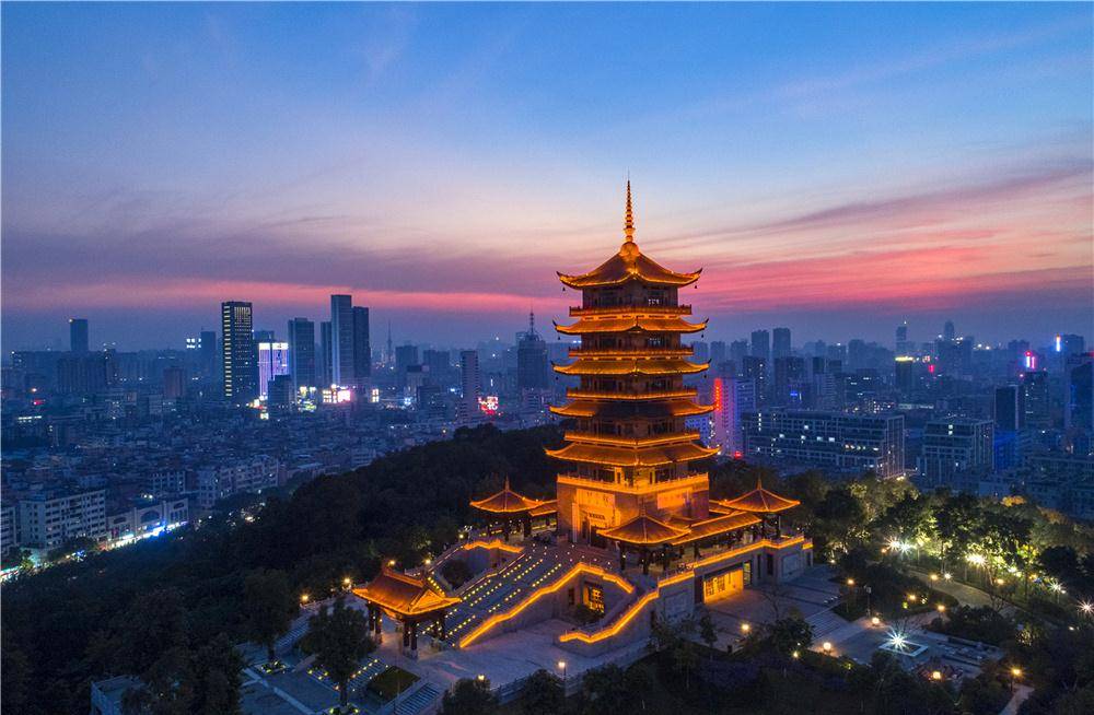 广东3大地级市的比拼，佛山、东莞、惠州谁的经济发展更胜一筹？