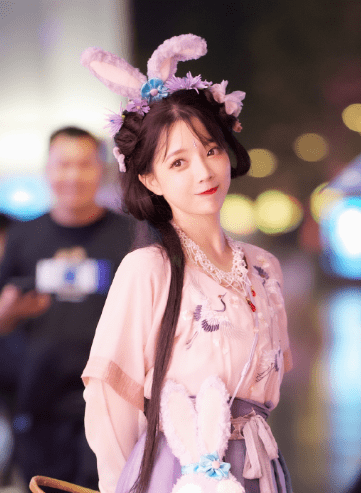 原创临界十缨王奕萌联动合拍古风情景剧连第一古装网红都拜服